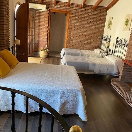 Apartamento La Pedriza Casabermeja Exterior photo